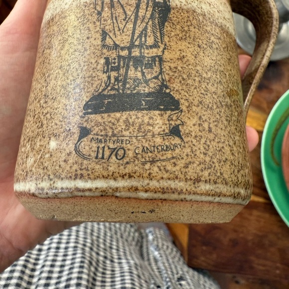 Handcrafted Canterbury Pottery Mug Becket - Picture 2 of 9